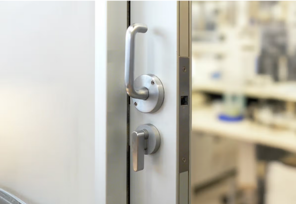 Cavity Slider CaviLock CL100 ADA Lever Handle